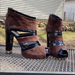 Tory Burch Suede Heel size 7.5